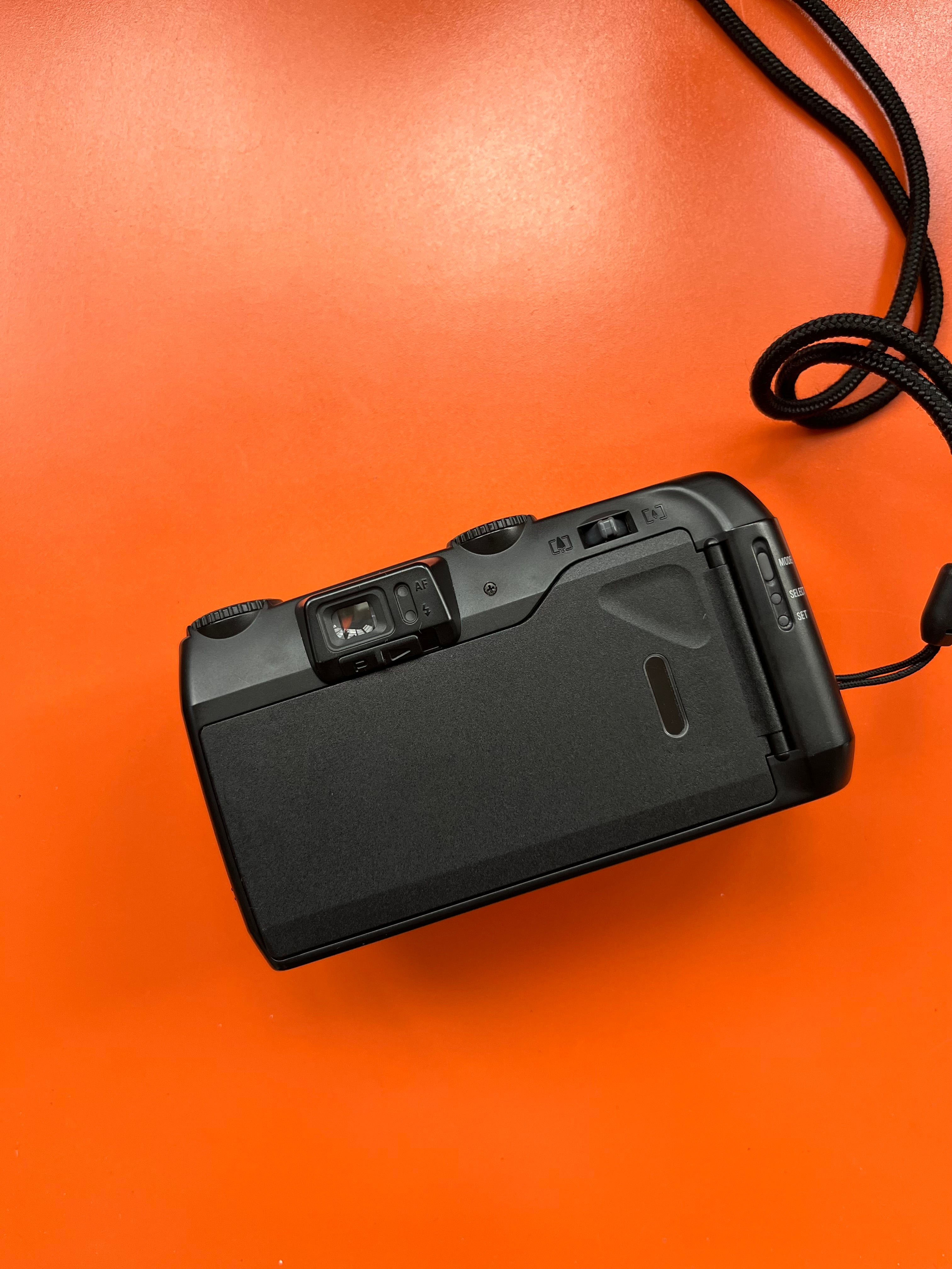 Ricoh RZ-3000M | Point and Shoot Film Camera