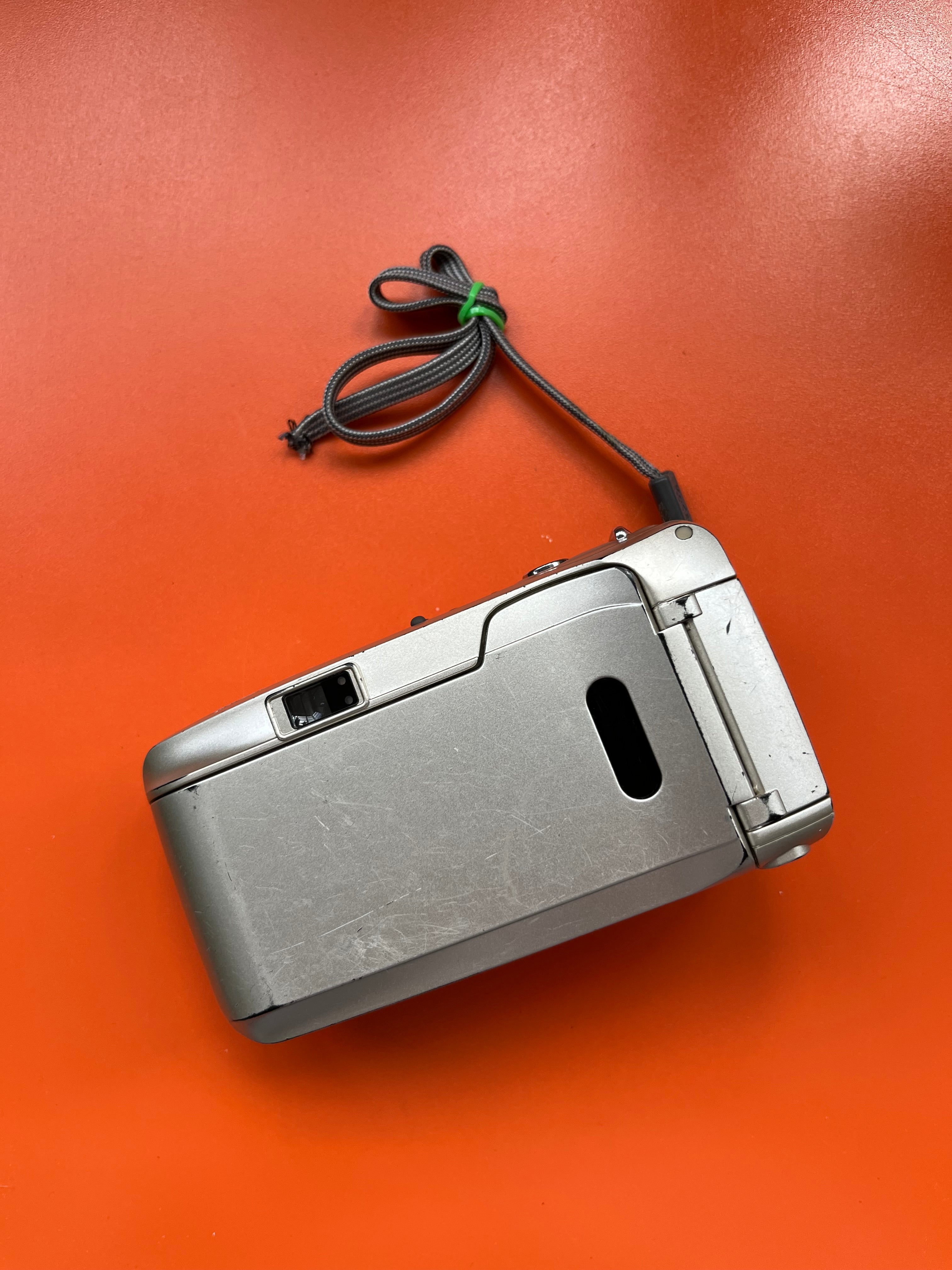 Olympus Infinity Stylus Zoom 70 Quartzdate